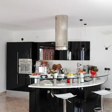 Apartament Apartments With Parking Space Galizana, Fazana - 22977